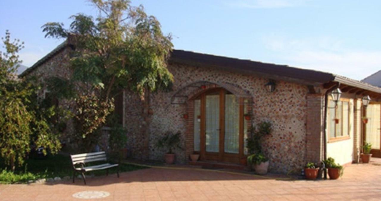 Agriturismo Pingitore Luzzi Exterior photo